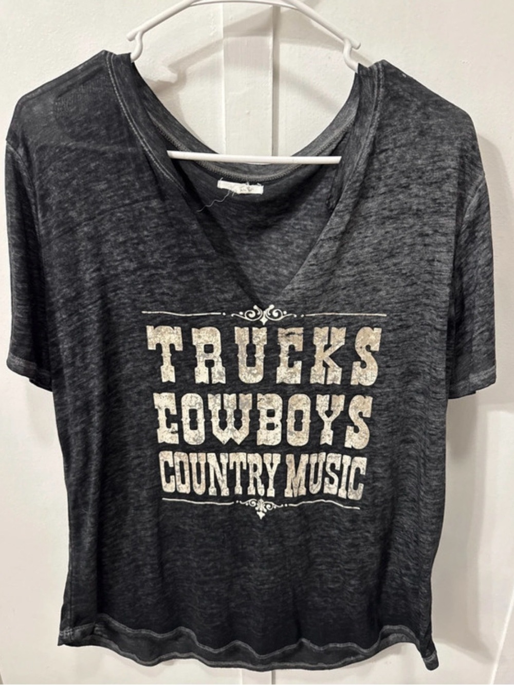 Vintage-Style Black Graphic V-Neck Tee - Country Print